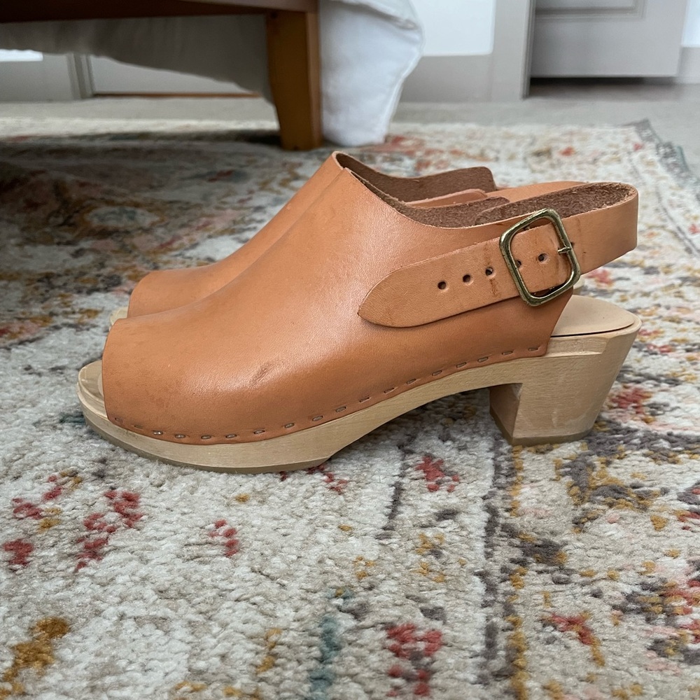 Bryr Clogs - Suzie Spanish Toe in Natural